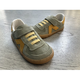 Deportivo barefoot serraje verde / mostaza