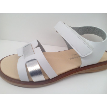Sandalia piel blanca /plata
